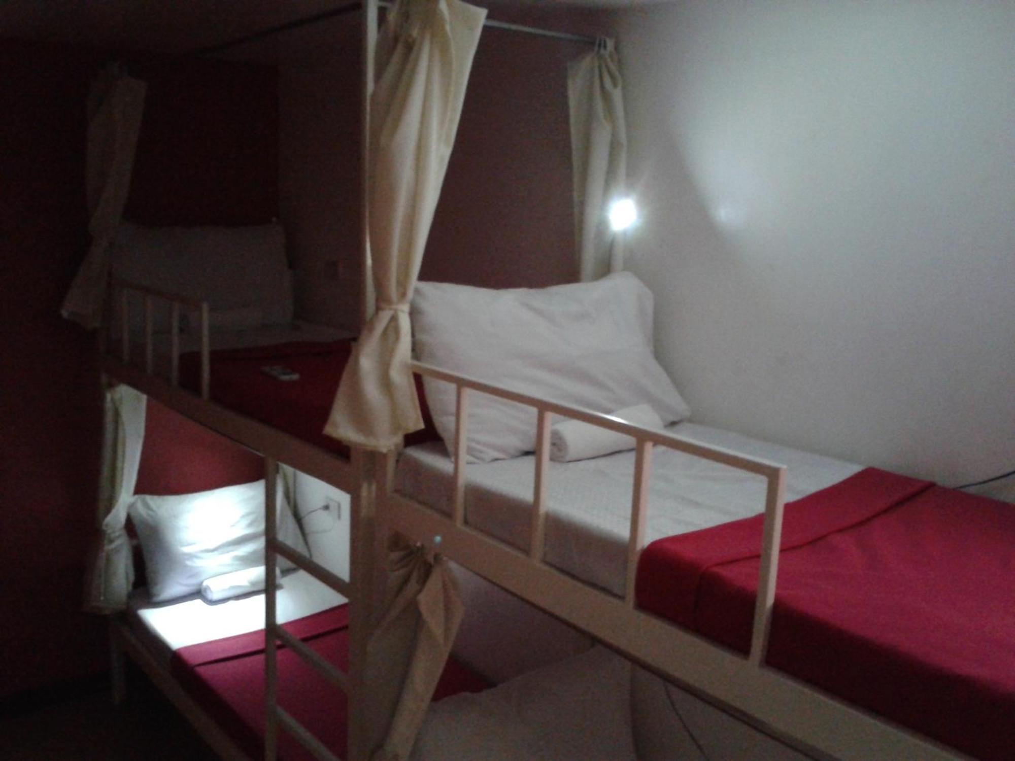 Crossroads Hostel Manila Mandaluyong Zimmer foto